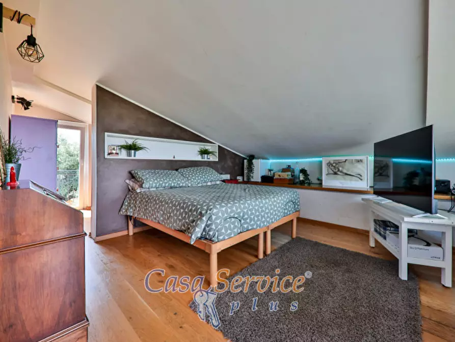 Immagine 41 di Villa in vendita  in Viale Primo Maggio a Marino