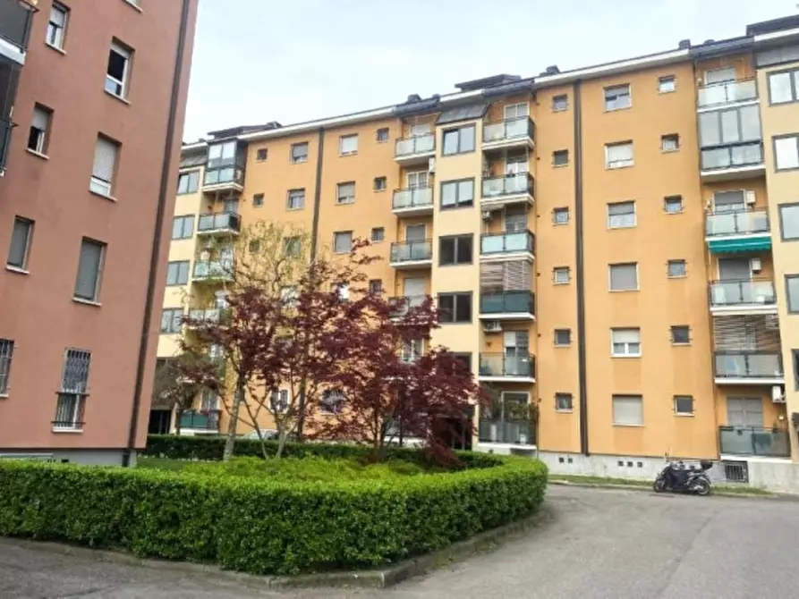 Immagine 1 di Appartamento in vendita  in Via Ugo Betti, 87, 20151 Milano MI, Italia a Milano