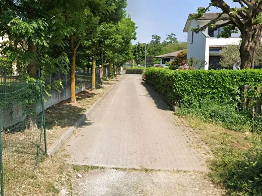 Immagine 2 di Terreno in vendita  in Via Privata delle Orchidee, 20866 Carnate MB, Italia a Carnate