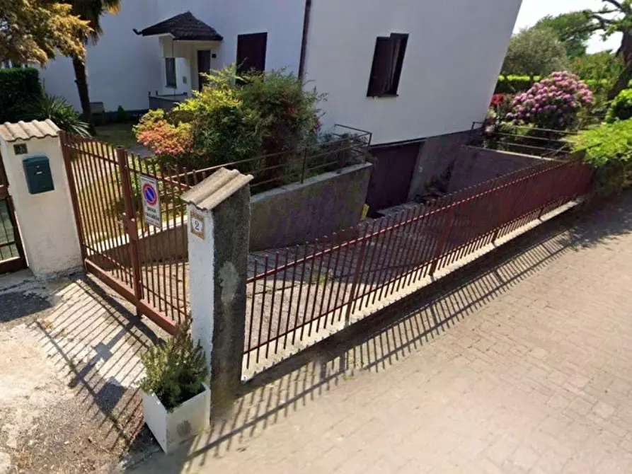 Immagine 3 di Terreno in vendita  in Via Privata delle Orchidee, 20866 Carnate MB, Italia a Carnate