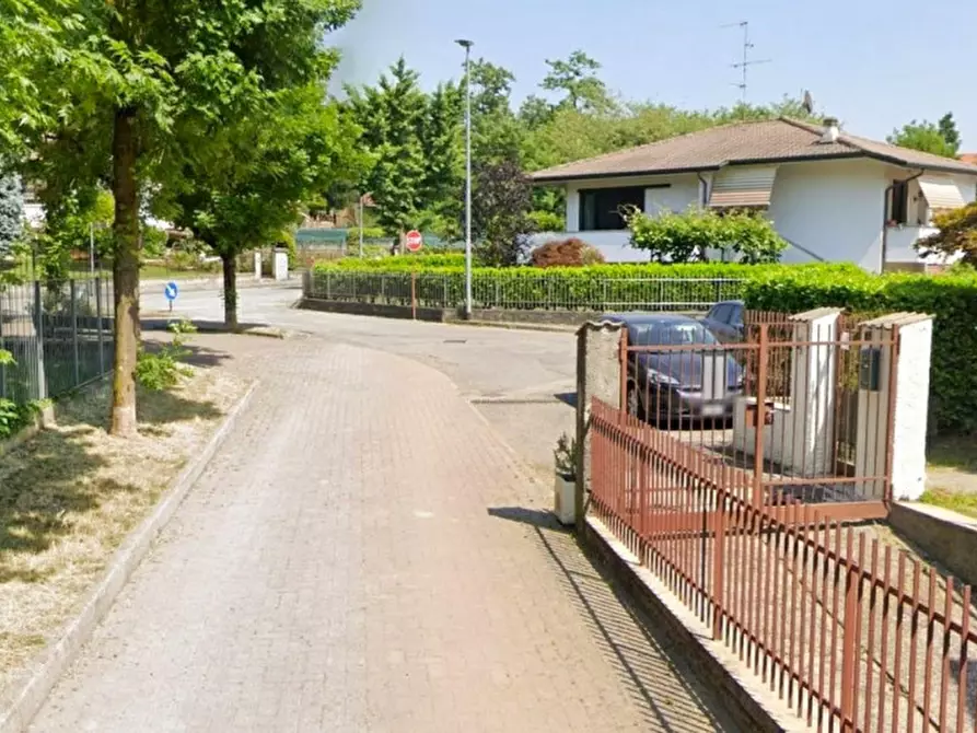 Immagine 4 di Terreno in vendita  in Via Privata delle Orchidee, 20866 Carnate MB, Italia a Carnate