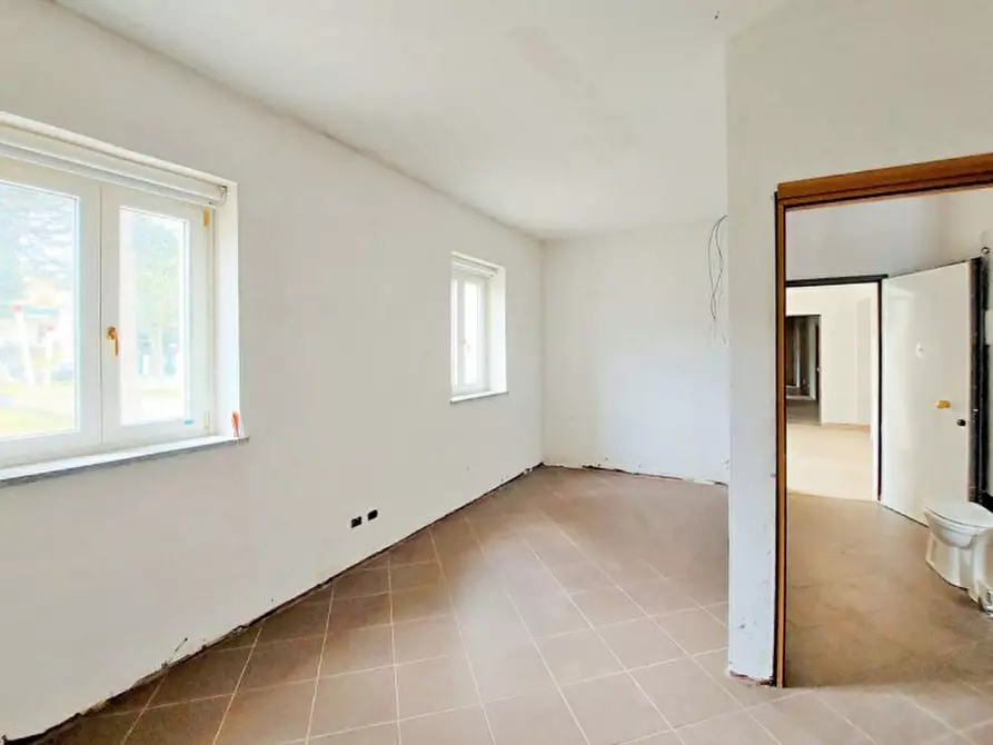Immagine 10 di Palazzo in vendita  in Via Cinque Martiri, N. 12-14 a Calizzano