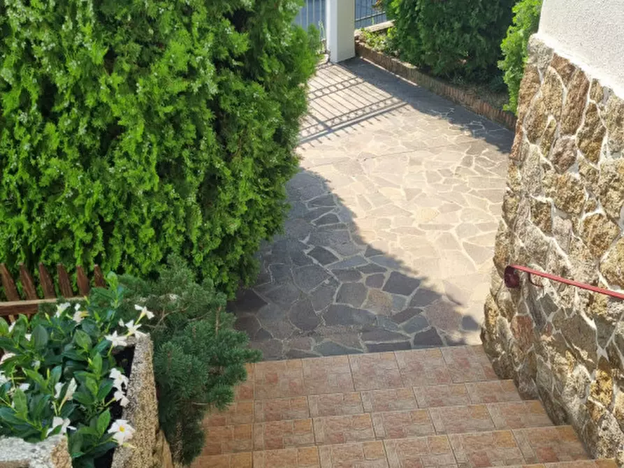 Immagine 20 di Casa bifamiliare in vendita  in Via L. Ariosto a Este