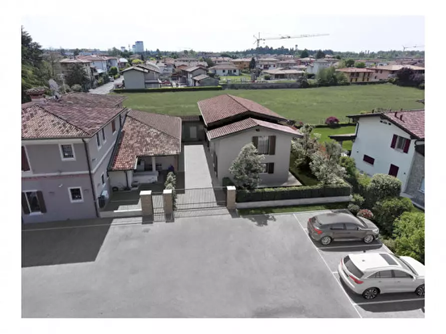 Immagine 1 di Appartamento in vendita  in Via Dante Alighieri a Mazzano