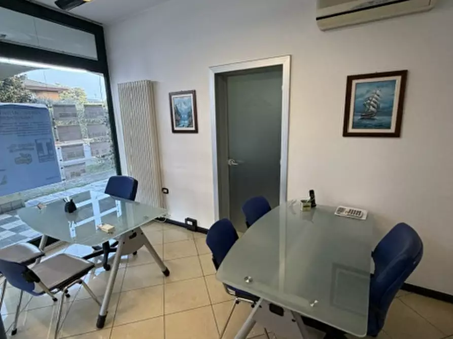 Immagine 1 di Ufficio in vendita  a Fosso'