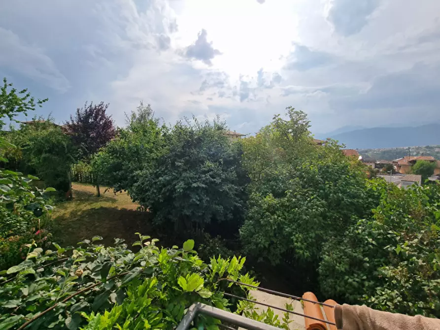 Immagine 26 di Villa in vendita  a Amblar-Don