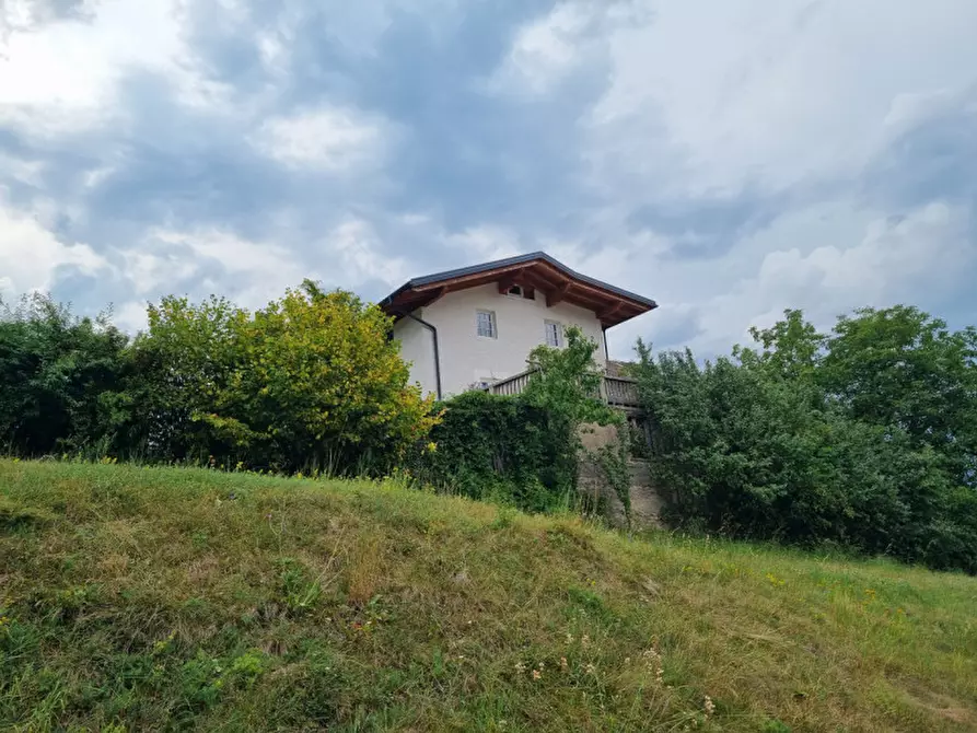Immagine 37 di Villa in vendita  a Amblar-Don