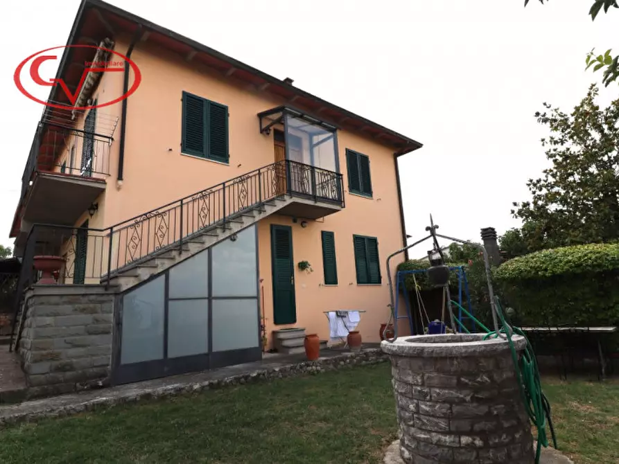 Immagine 1 di Villetta a schiera in vendita  in Via di Borgazzano a Cavriglia