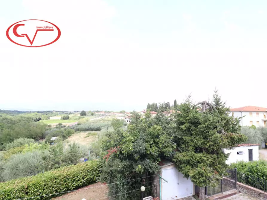 Immagine 22 di Villetta a schiera in vendita  in Via di Borgazzano a Cavriglia