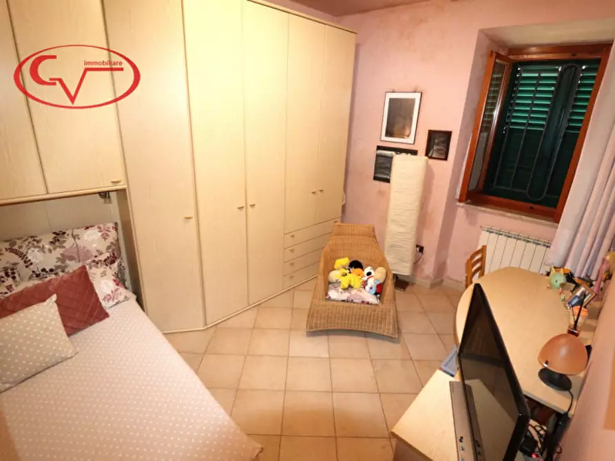 Immagine 31 di Villetta a schiera in vendita  in Via di Borgazzano a Cavriglia
