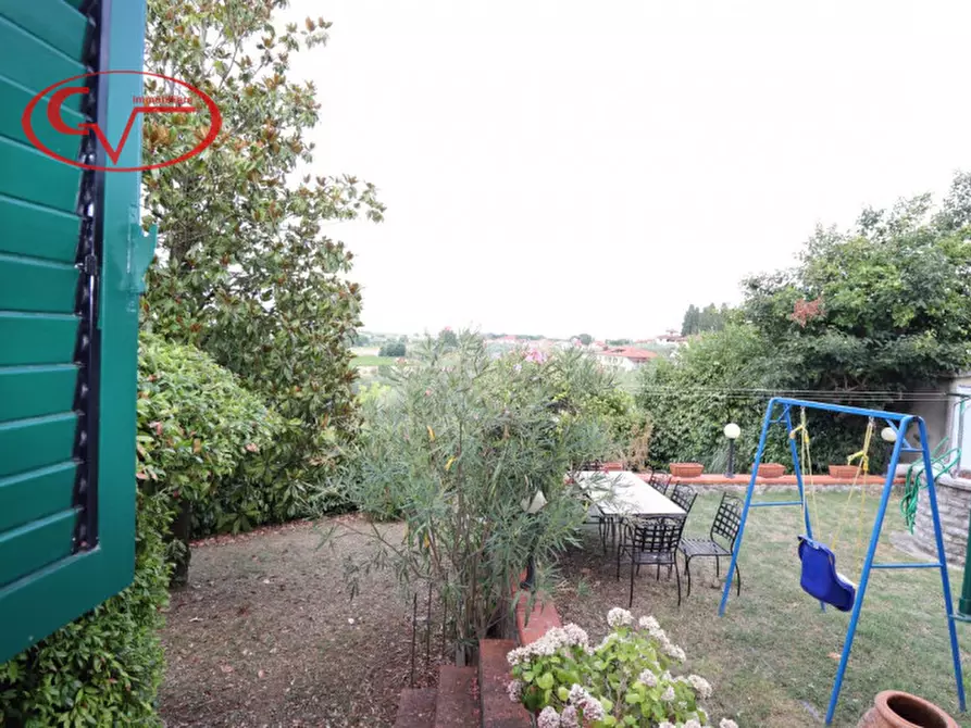 Immagine 41 di Villetta a schiera in vendita  in Via di Borgazzano a Cavriglia