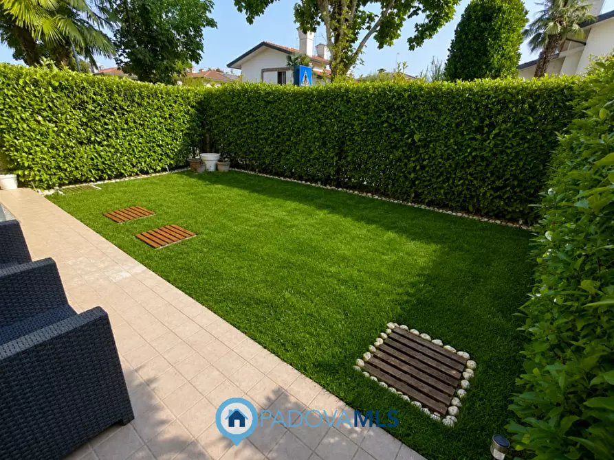 Immagine 15 di Appartamento in vendita  in via San Leopoldo a Noventa Padovana
