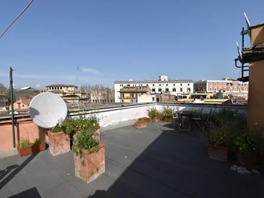 Immagine 51 di Appartamento in vendita  in piazza de' renzi a Roma