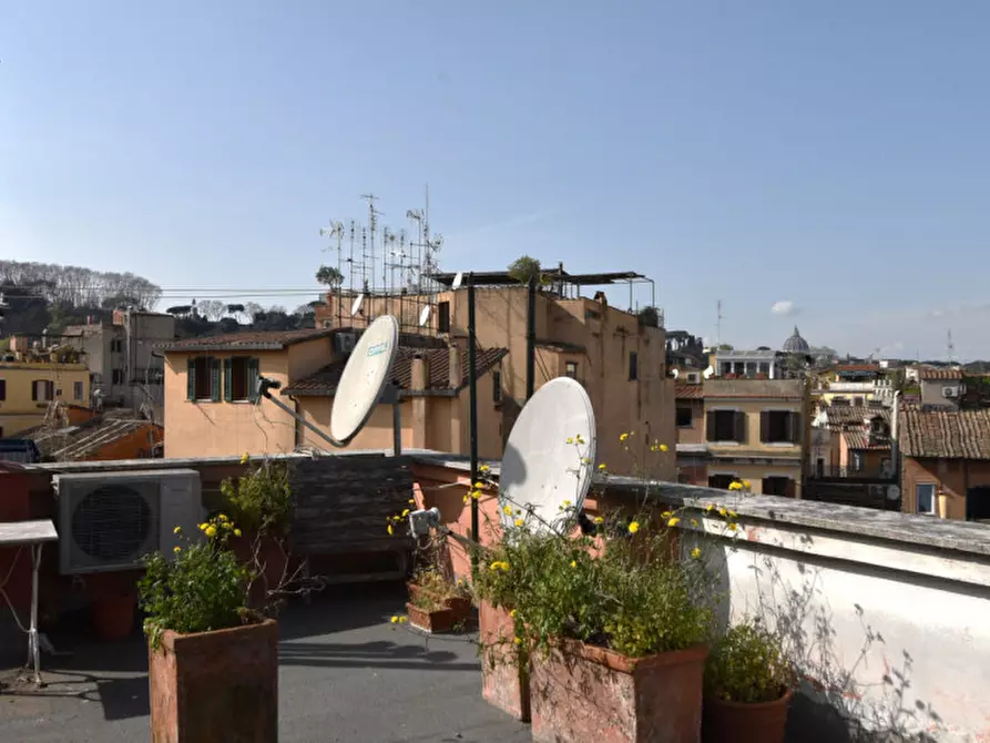 Immagine 57 di Appartamento in vendita  in piazza de' renzi a Roma