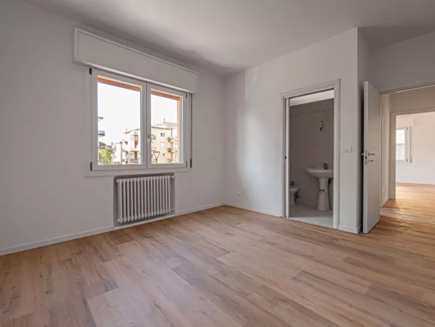 Immagine 15 di Appartamento in vendita  in Piazza pio x a Mogliano Veneto