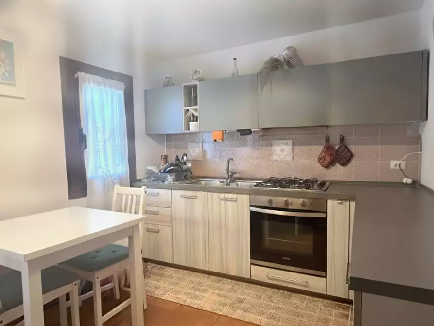 Immagine 10 di Appartamento in vendita  in Via Farmacia a Correzzola