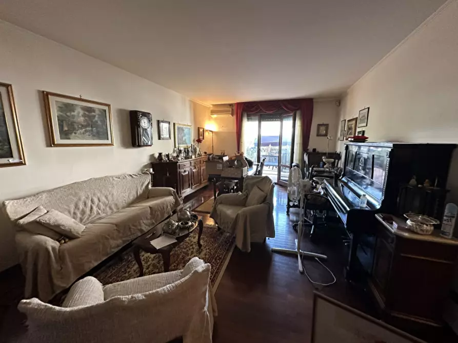 Immagine 1 di Appartamento in vendita  in Via Alessandro Manzoni a Montegrotto Terme