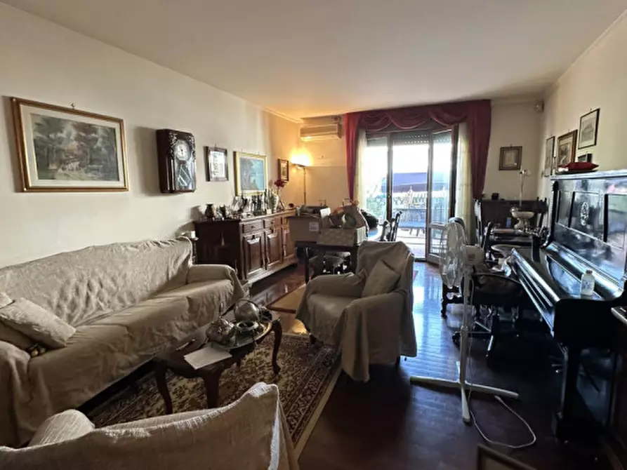 Immagine 2 di Appartamento in vendita  in Via Alessandro Manzoni a Montegrotto Terme