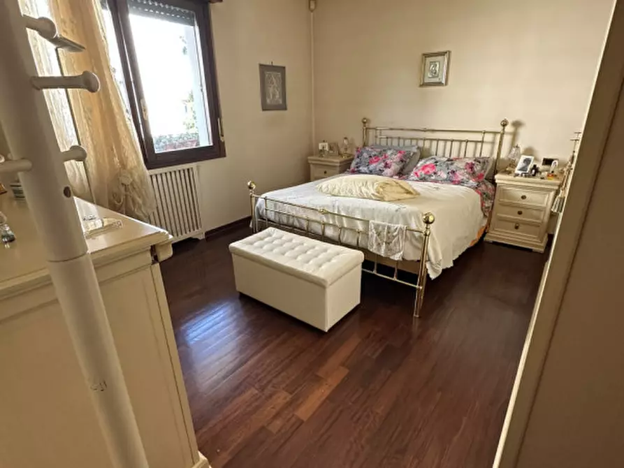 Immagine 15 di Appartamento in vendita  in Via Alessandro Manzoni a Montegrotto Terme