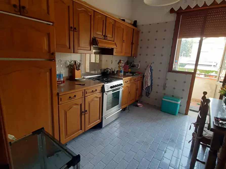 Immagine 3 di Appartamento in vendita  in Via Luzzatti a Abano Terme