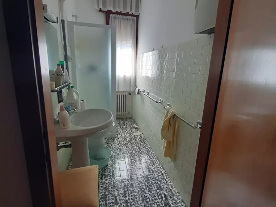 Immagine 7 di Appartamento in vendita  in Via Luzzatti a Abano Terme