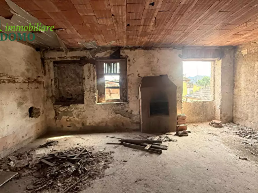 Immagine 17 di Palazzo in vendita  a Malo