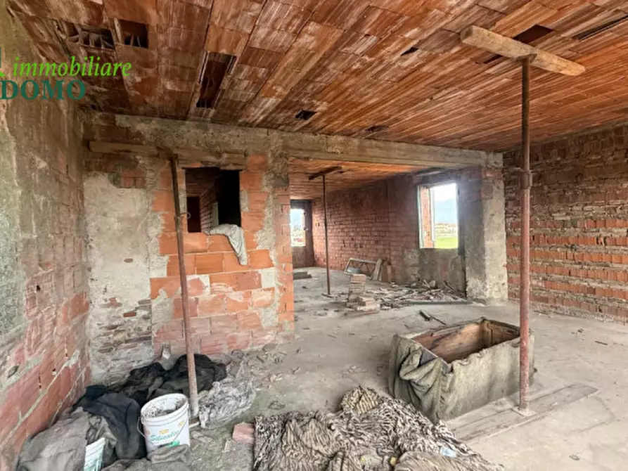 Immagine 27 di Palazzo in vendita  a Malo