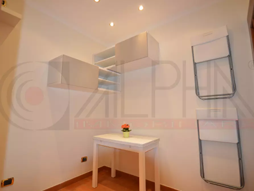 Immagine 5 di Appartamento in vendita  in via giulia molino colombini a Roma