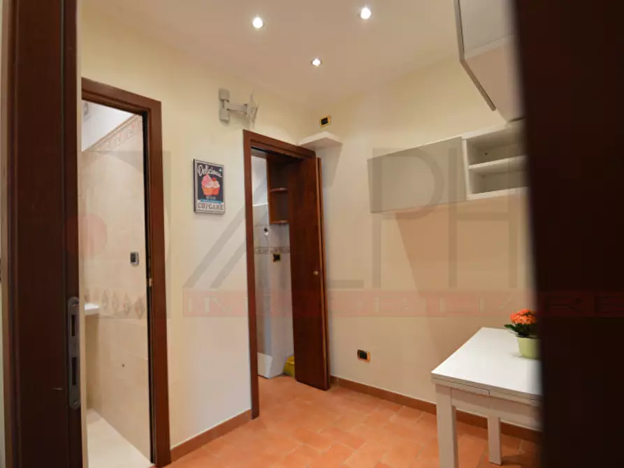 Immagine 6 di Appartamento in vendita  in via giulia molino colombini a Roma