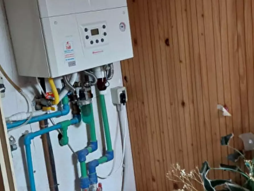 Immagine 19 di Appartamento in vendita  in Via Casoli, 61 a Modena