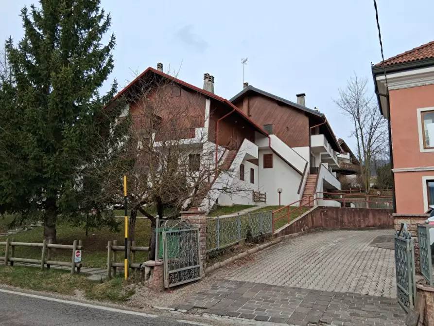Immagine 24 di Appartamento in vendita  in Via Fortino, n. 50 a Roana