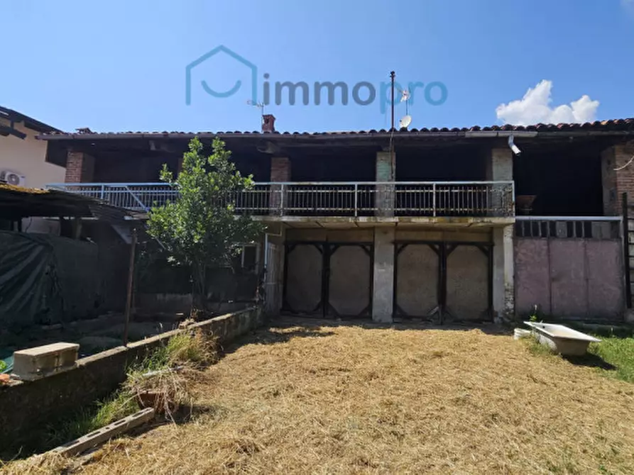 Immagine 1 di Magazzino in vendita  in strada Valperga a Salassa