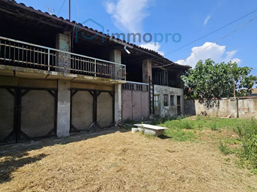 Immagine 2 di Magazzino in vendita  in strada Valperga a Salassa