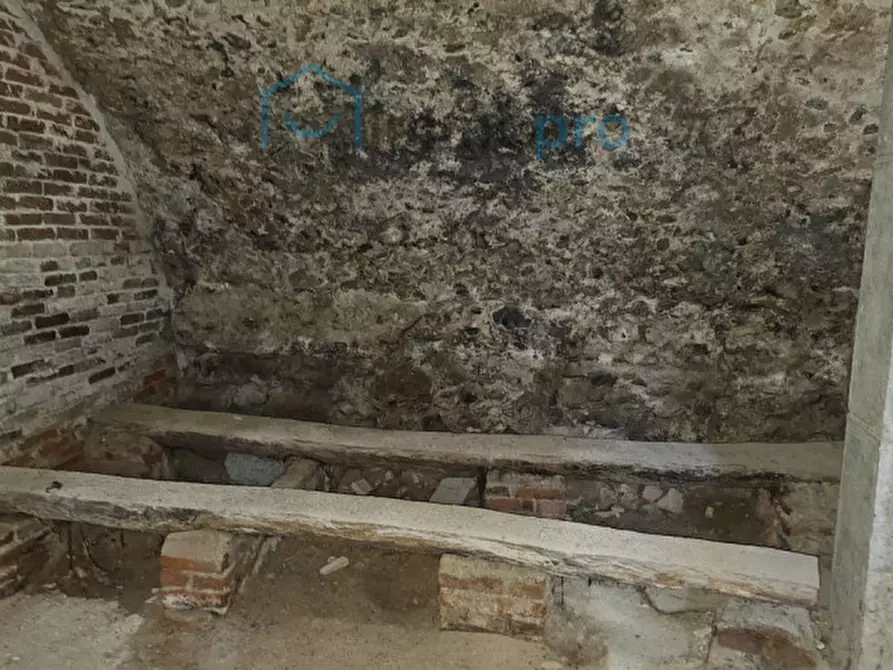 Immagine 16 di Magazzino in vendita  in strada Valperga a Salassa