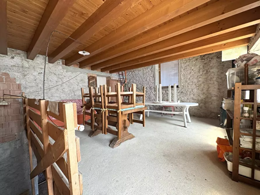 Immagine 6 di Rustico / casale in vendita  in via salbeghi a Salcedo