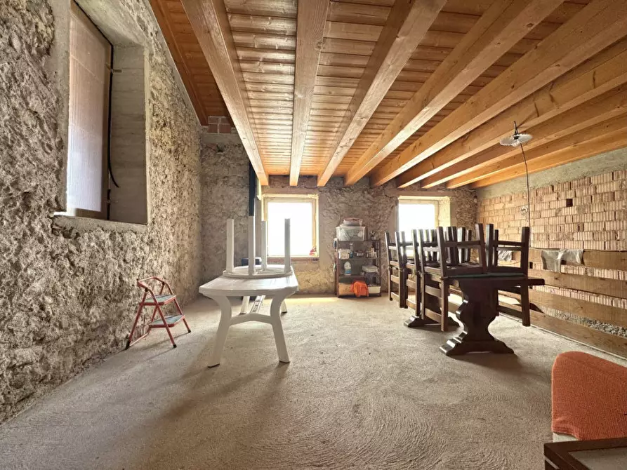 Immagine 13 di Rustico / casale in vendita  in via salbeghi a Salcedo