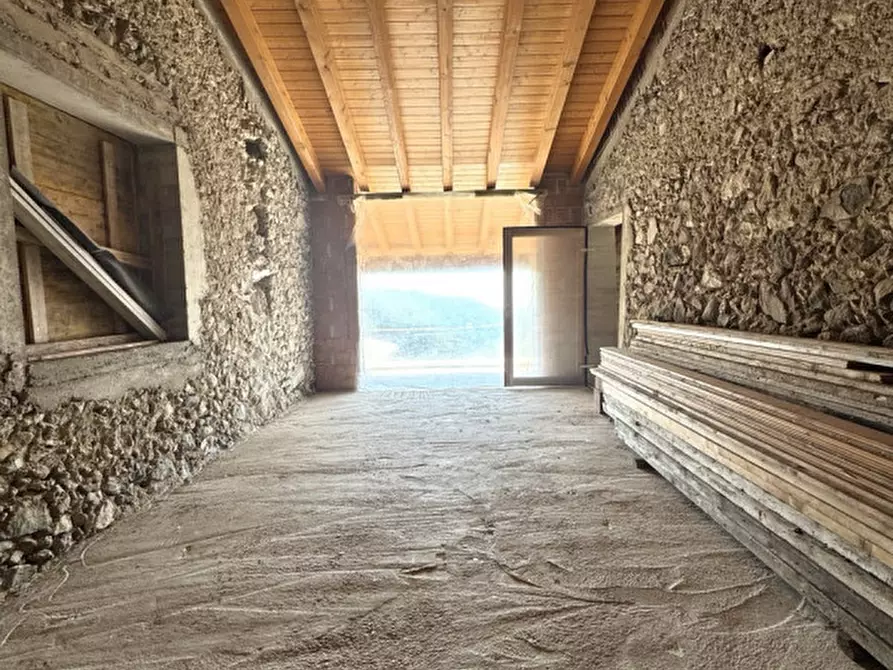 Immagine 14 di Rustico / casale in vendita  in via salbeghi a Salcedo
