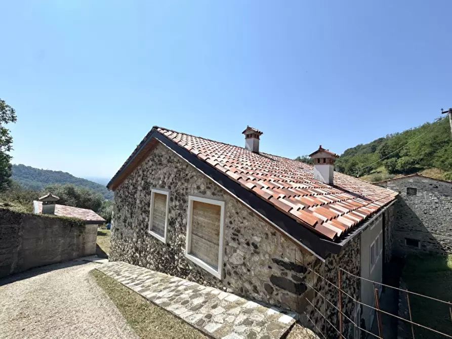 Immagine 30 di Rustico / casale in vendita  in via salbeghi a Salcedo