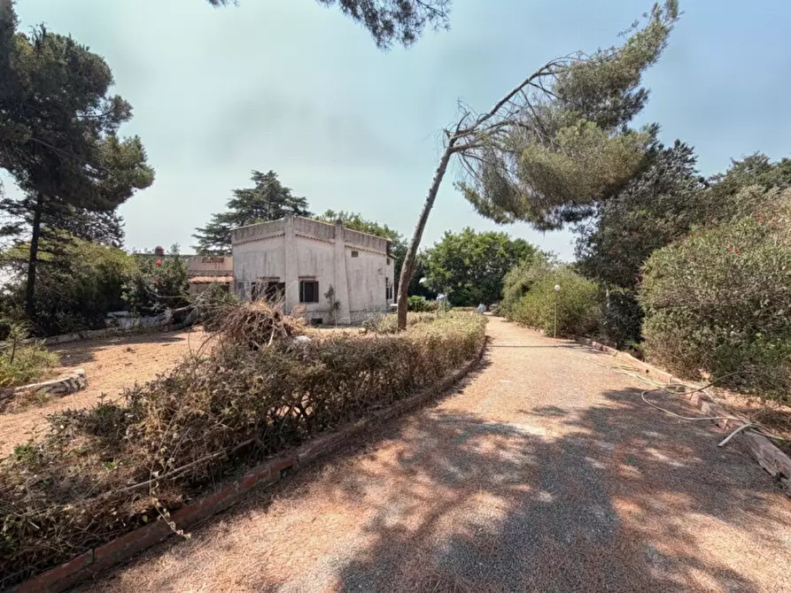 Immagine 2 di Villa in vendita  in viale epipoli 247 a Siracusa