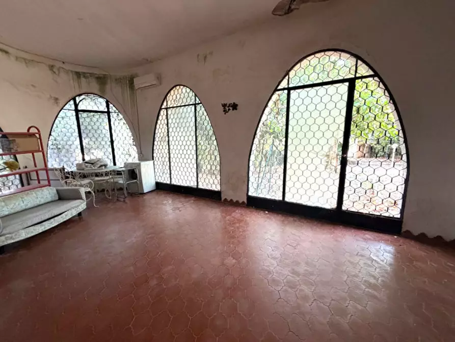 Immagine 15 di Villa in vendita  in viale epipoli 247 a Siracusa