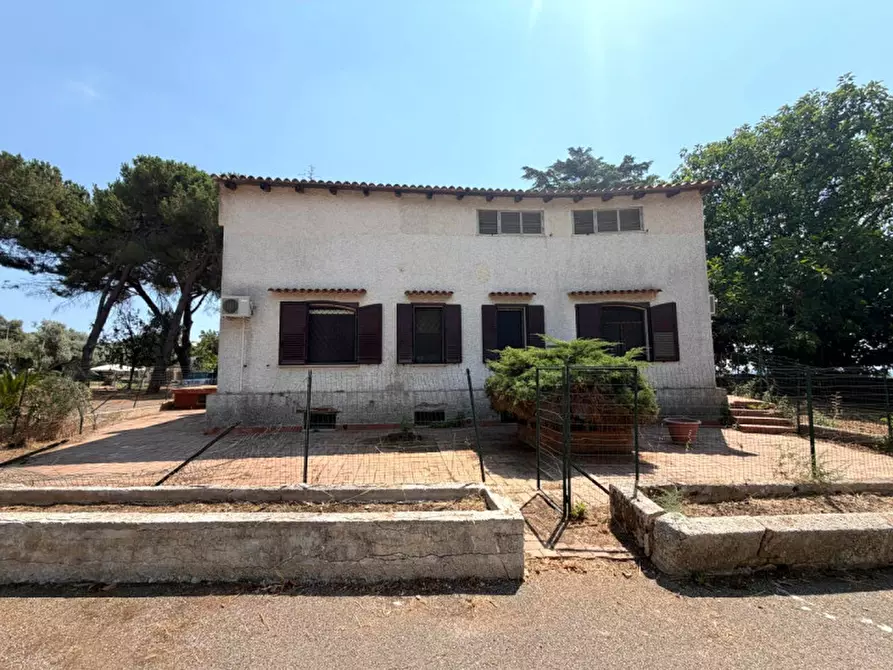 Immagine 58 di Villa in vendita  in viale epipoli 247 a Siracusa