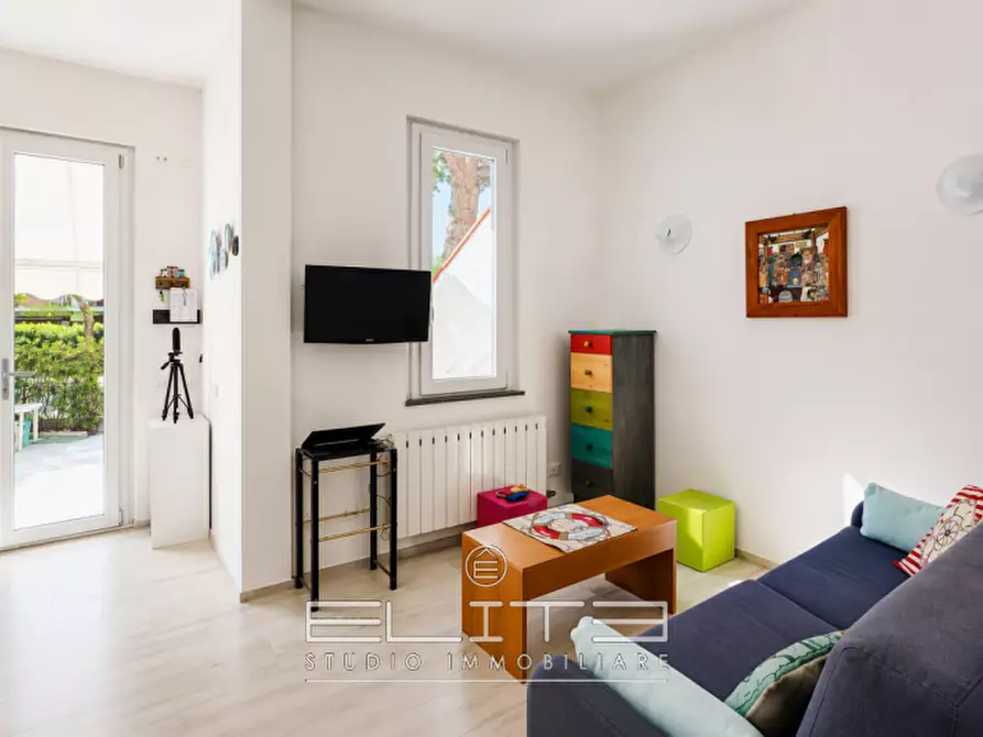Immagine 10 di Appartamento in vendita  in via ancona 14 a Numana