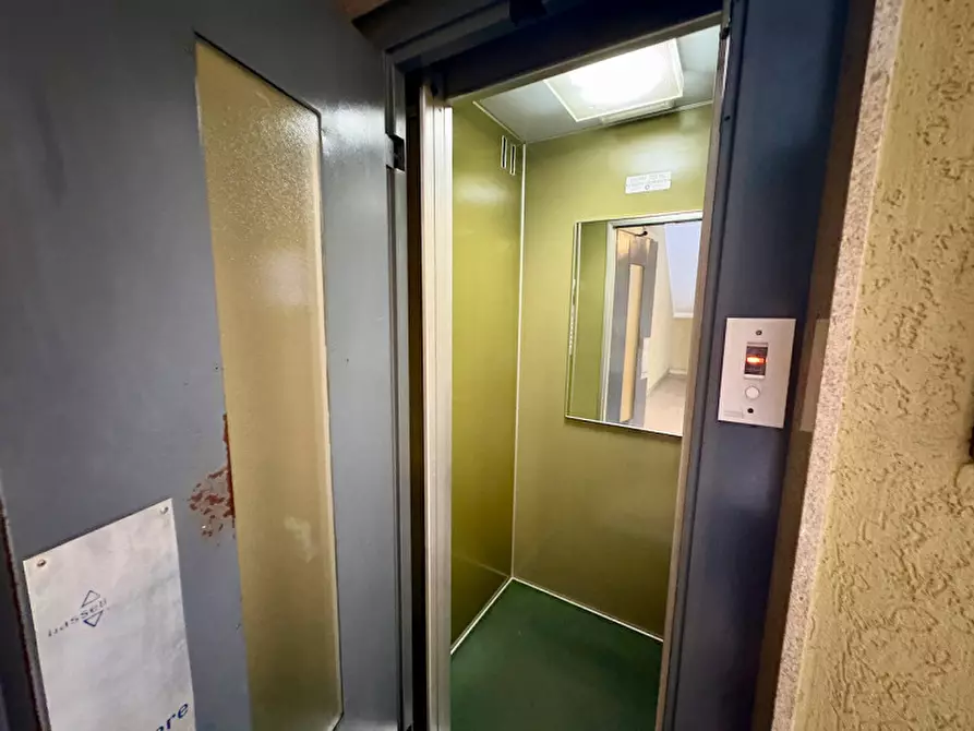 Immagine 21 di Appartamento in vendita  in via Monte Peralba, 21 a Trieste