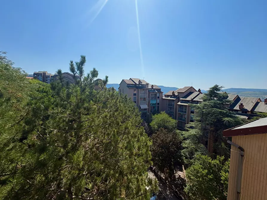 Immagine 54 di Appartamento in vendita  in via Monte Peralba, 21 a Trieste