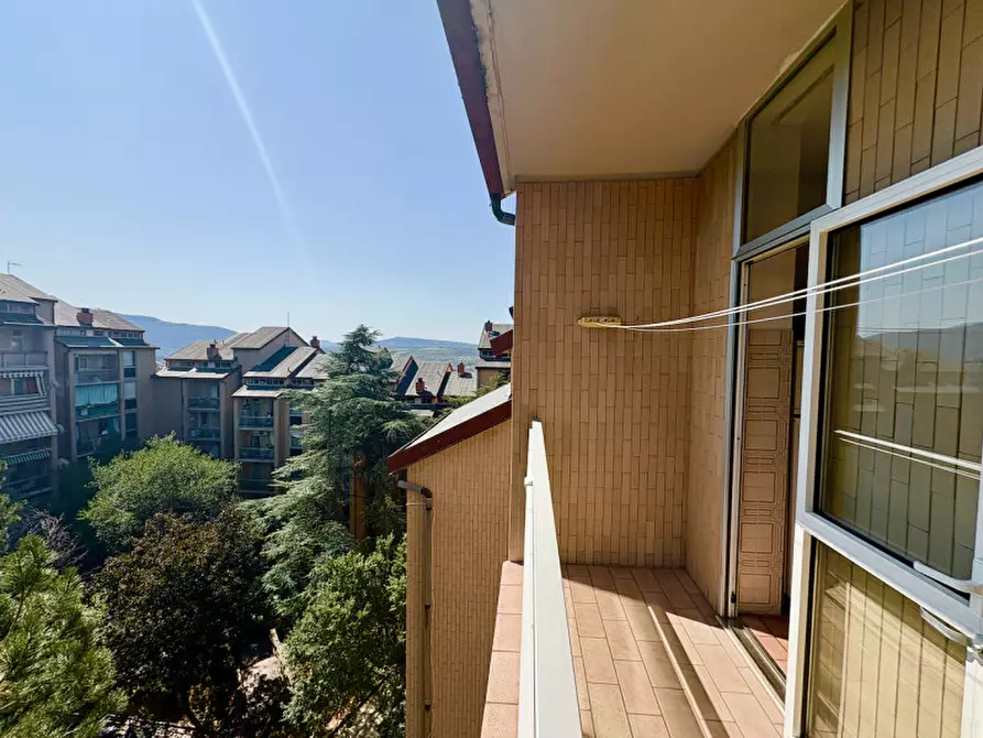 Immagine 56 di Appartamento in vendita  in via Monte Peralba, 21 a Trieste