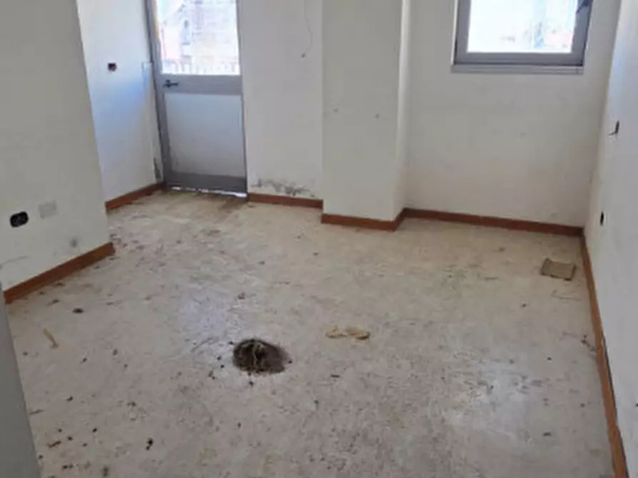 Immagine 8 di Ufficio in vendita  in Via Cesare Aroldi a Viadana