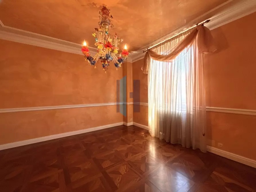 Immagine 5 di Appartamento in vendita  in Via Luciano Manara a Brescia