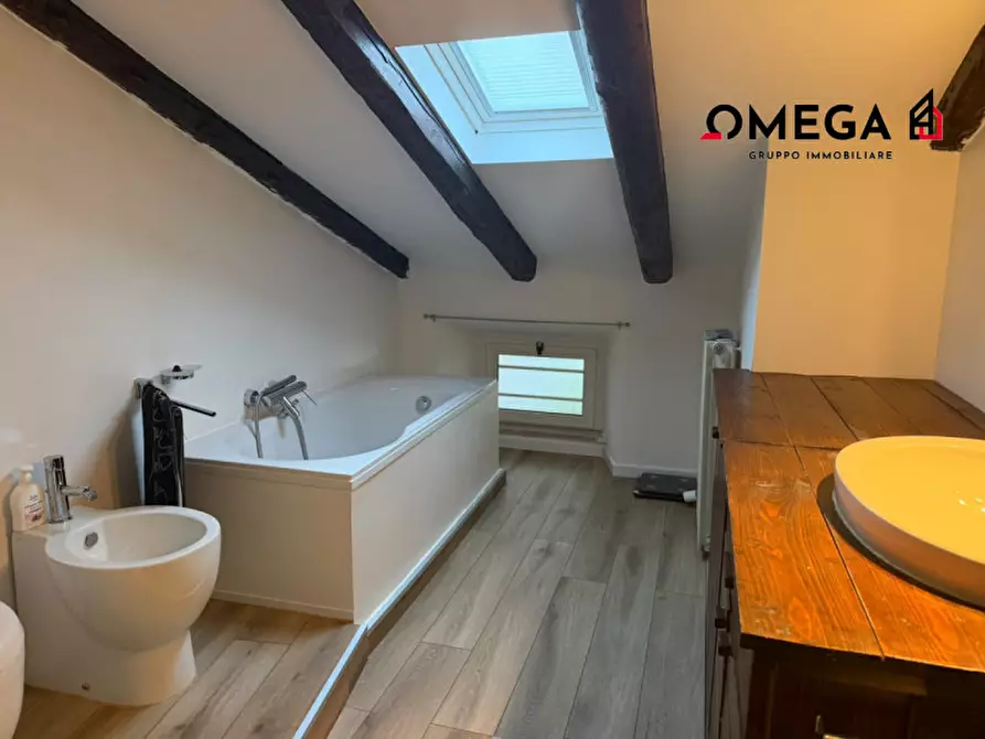 Immagine 10 di Appartamento in affitto  in Via Rigutti 9 a Trieste