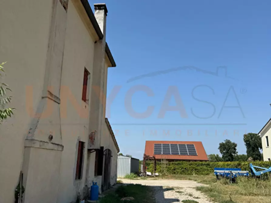 Immagine 7 di Rustico / casale in vendita  in Via Pelosa a Mestrino