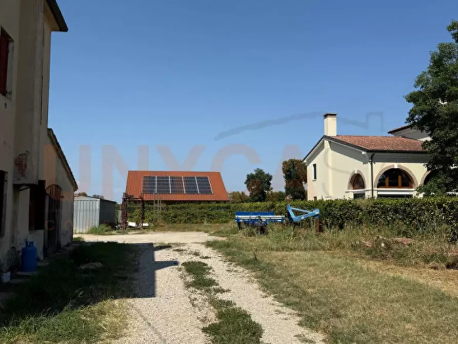 Immagine 36 di Rustico / casale in vendita  in Via Pelosa a Mestrino